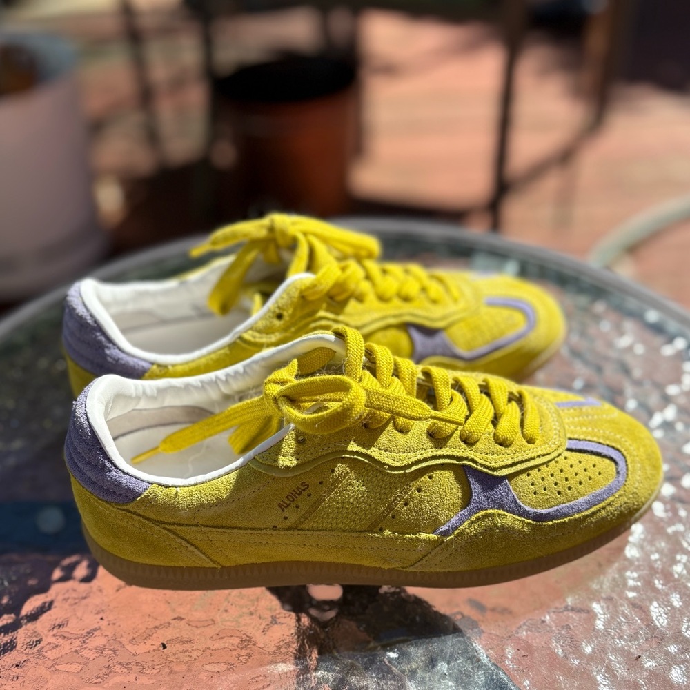 Alohas 490 Rife Sneakers in Acid Green - 38 W